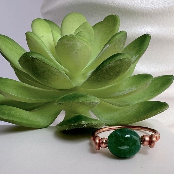 Green Chalcedony Wire Wrapped Copper Ring - Picture 5 of 13